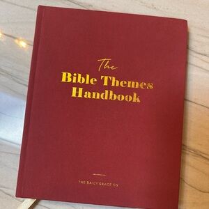 The Bible Themes Handbook by The Daily Grace Co.